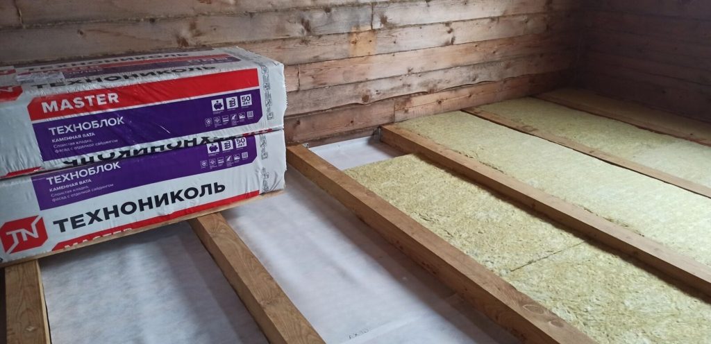 Продам дом, 3 комнаты, 52 м², этажей: 1, участок: 6,7 сотки в собственности