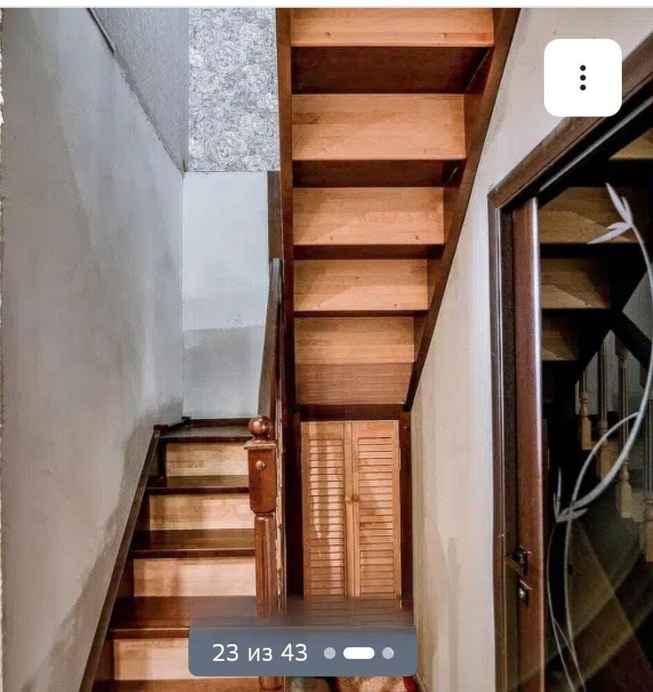 Продам дом, 6 комнат, 140 м², этажей: 2, участок: 6 соток в собственности