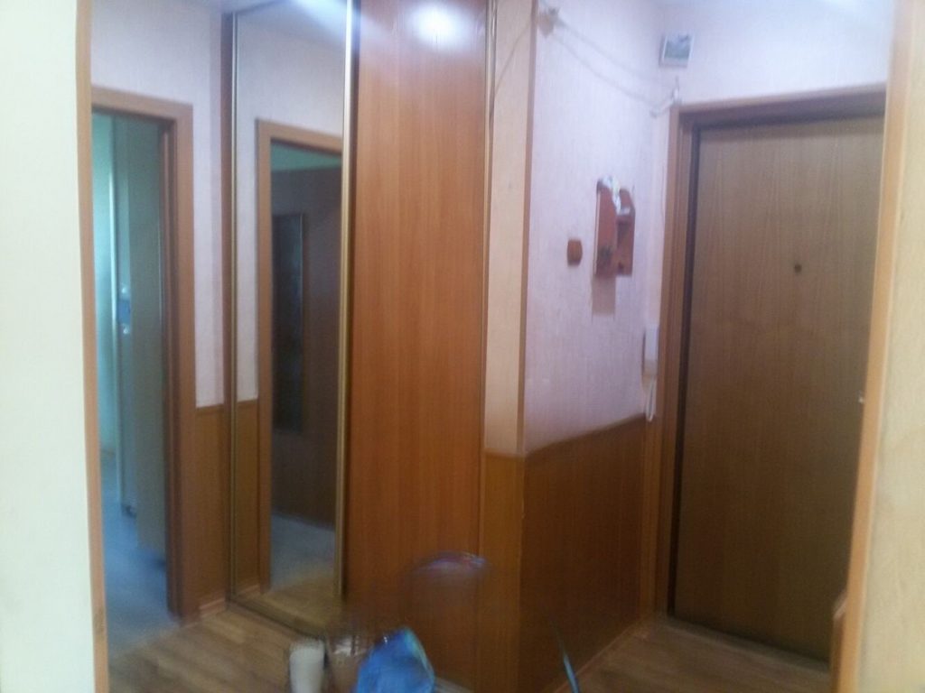 Сдам квартиру, 3 комнаты, брежневка, 62 м², этаж: 2/5