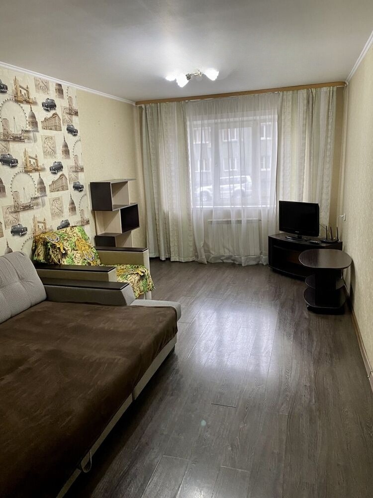 Сдам квартиру, 2 комнаты, 50 м², этаж: 1/5