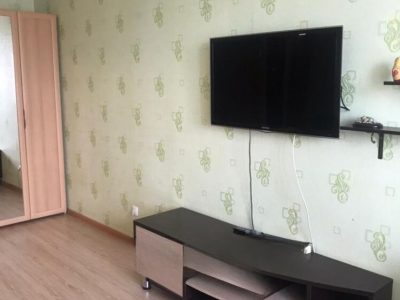 Сдам квартиру, 1 комната, 40 м², этаж: 2/5