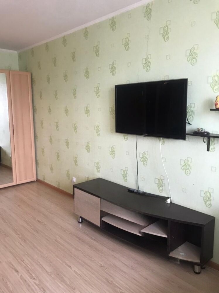 Сдам квартиру, 1 комната, 40 м², этаж: 2/5