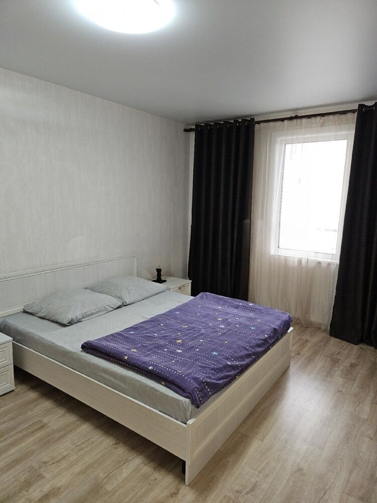 Сдам квартиру, 2 комнаты, 57 м², этаж: 4/10