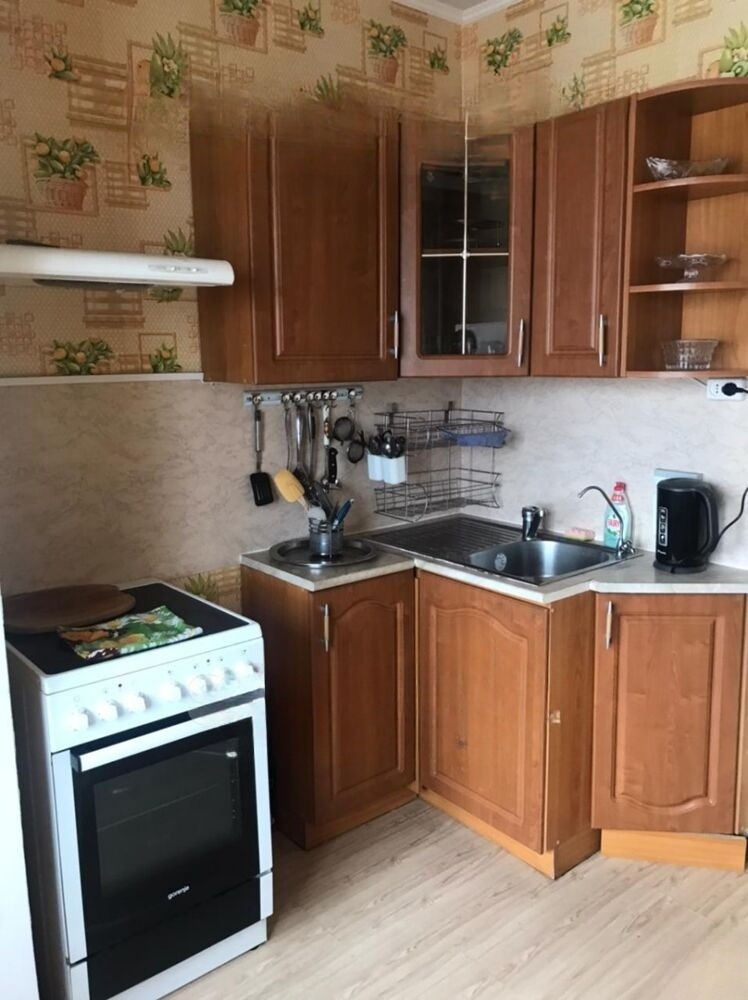 Сдам квартиру, 1 комната, 40 м², этаж: 2/5