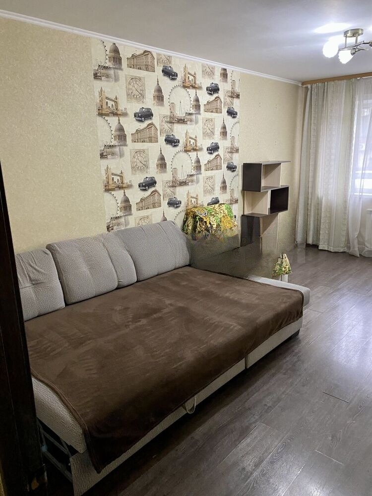 Сдам квартиру, 2 комнаты, 50 м², этаж: 1/5