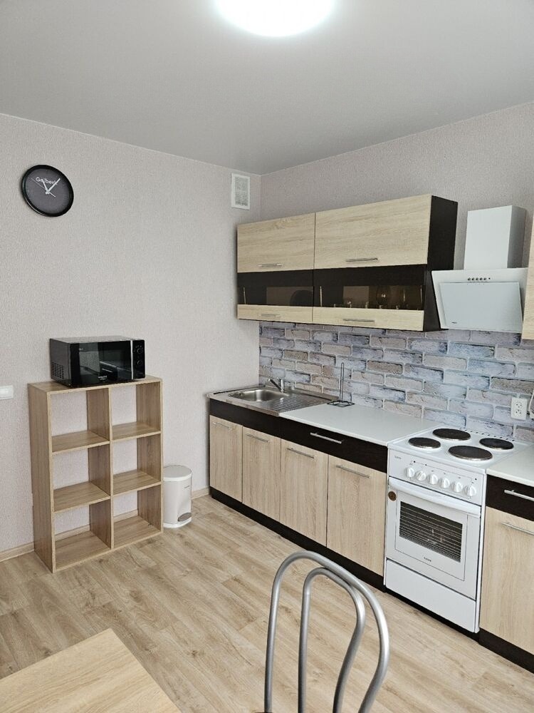 Сдам квартиру, 2 комнаты, 57 м², этаж: 4/10