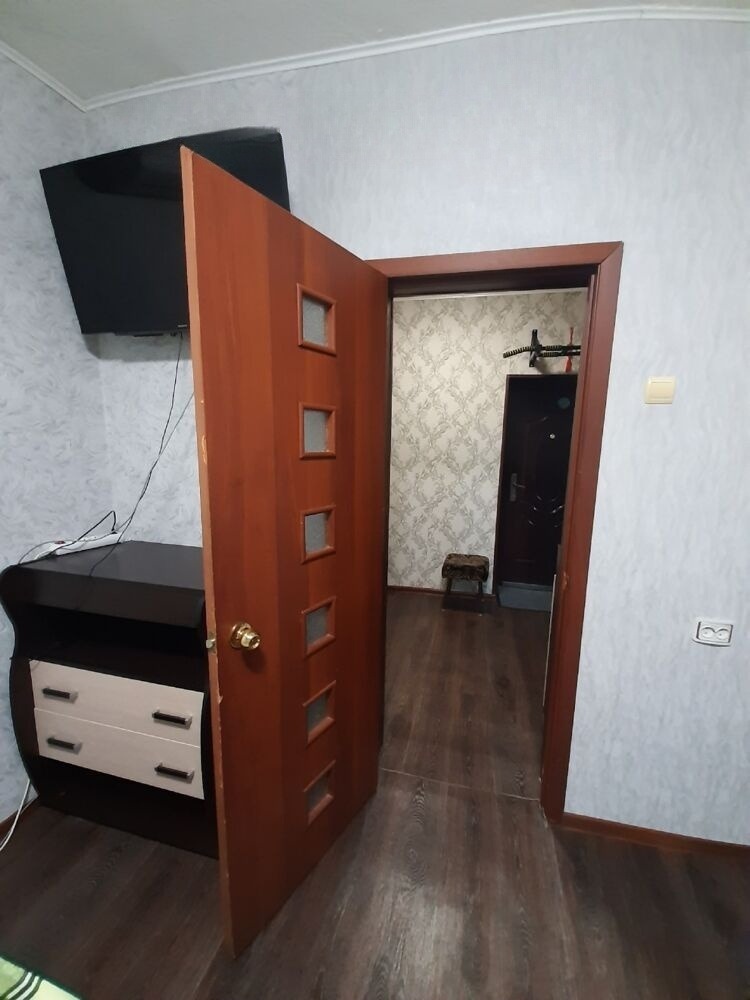 Сдам квартиру, 1 комната, 28 м², этаж: 2/4