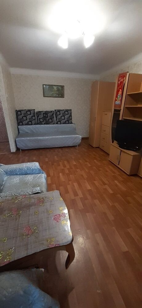 Сдам квартиру, 2 комнаты, брежневка, 46 м², этаж: 1/5