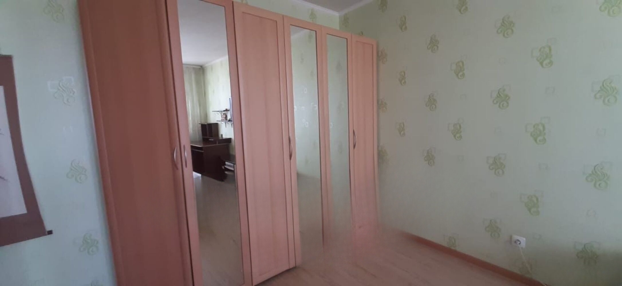 Сдам квартиру, 1 комната, 40 м², этаж: 2/5