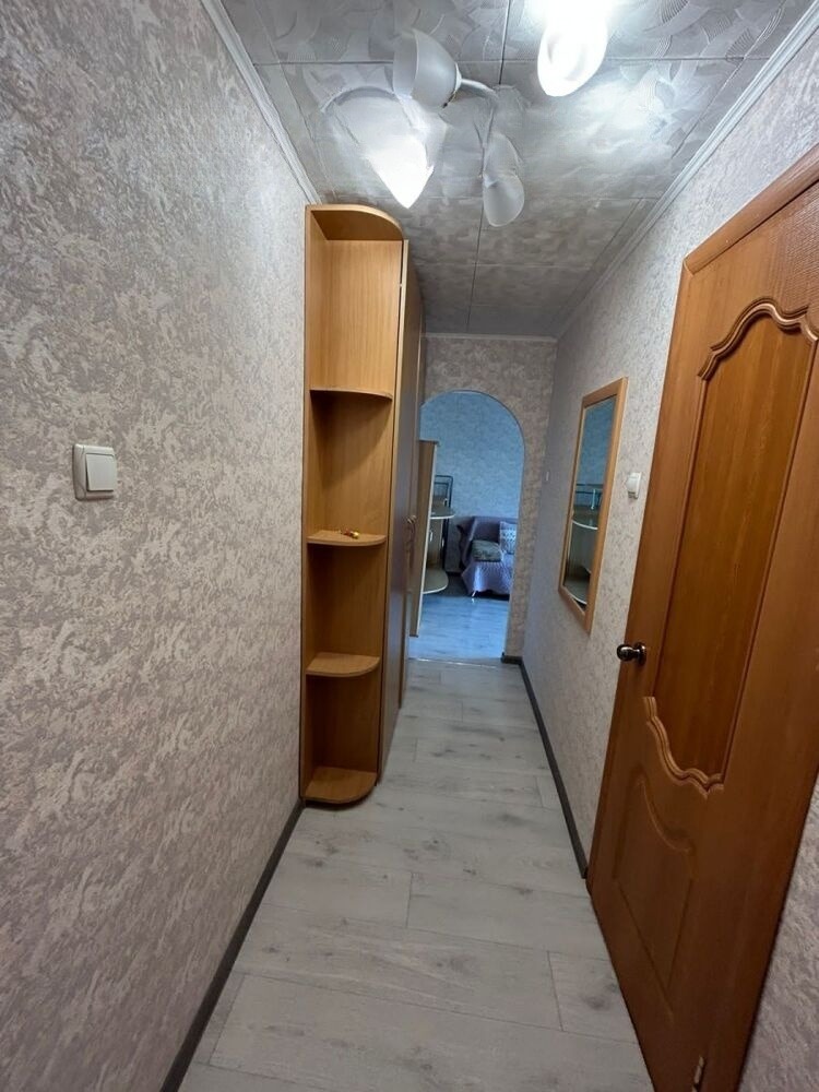 Сдам квартиру, 1 комната, 30 м², этаж: 1/9