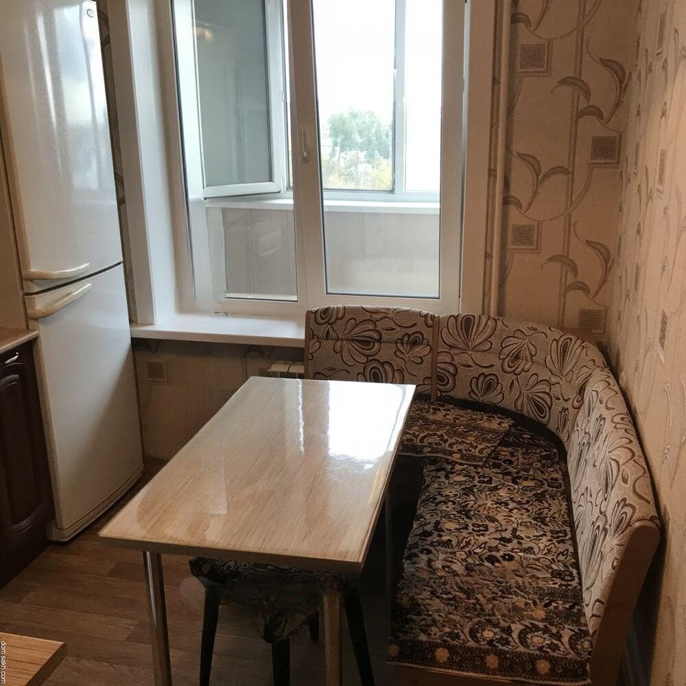 Сдам квартиру, 2 комнаты, брежневка, 46 м², этаж: 2/5