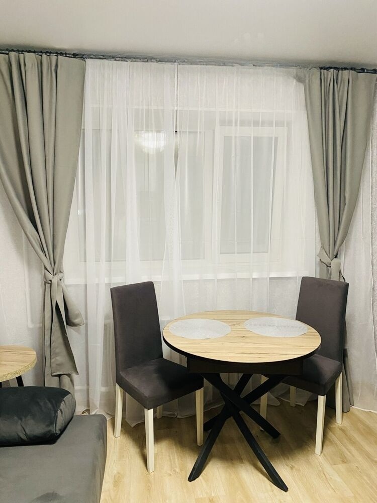 Сдам квартиру, 1 комната, 40 м², этаж: 2/5