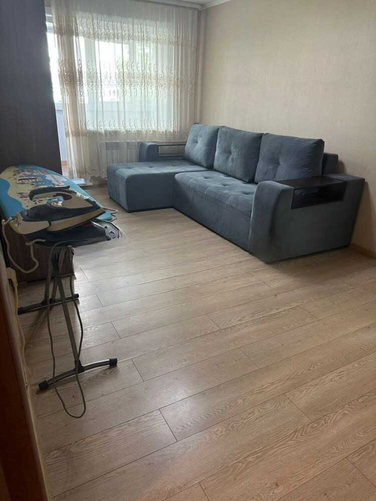 Сдам квартиру, 2 комнаты, брежневка, 64 м², этаж: 3/5