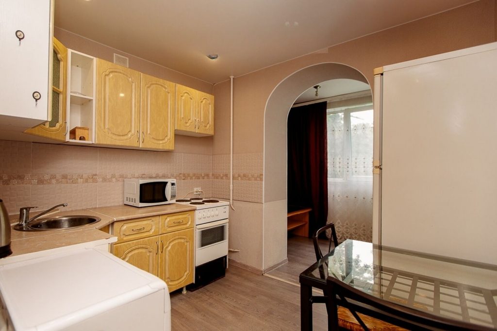 Сдам квартиру, 1 комната, брежневка, 35 м², этаж: 1/5