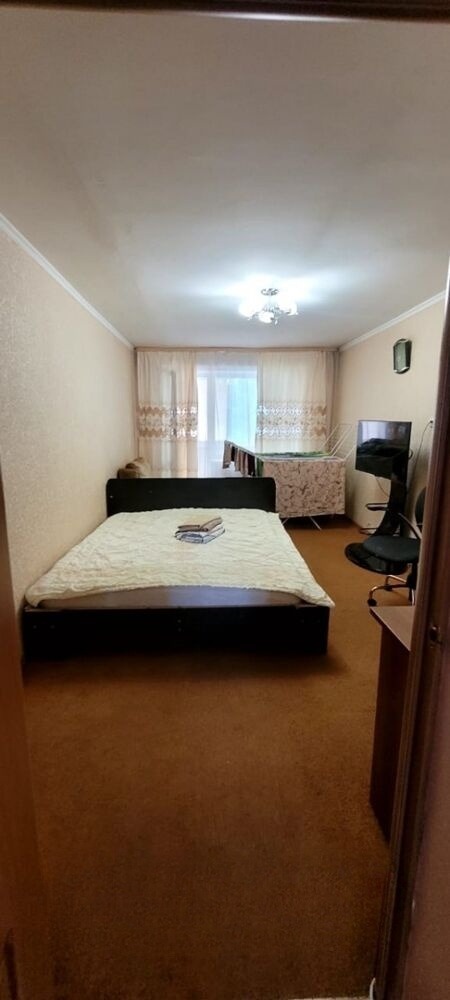 Сдам квартиру, 3 комнаты, брежневка, 57 м², этаж: 3/5