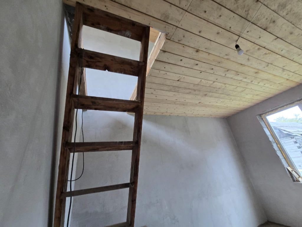 Продается дом 2 комнаты 110 м. кв. участок 7 соток СНТ Металлист г. Южно - Сахалинск