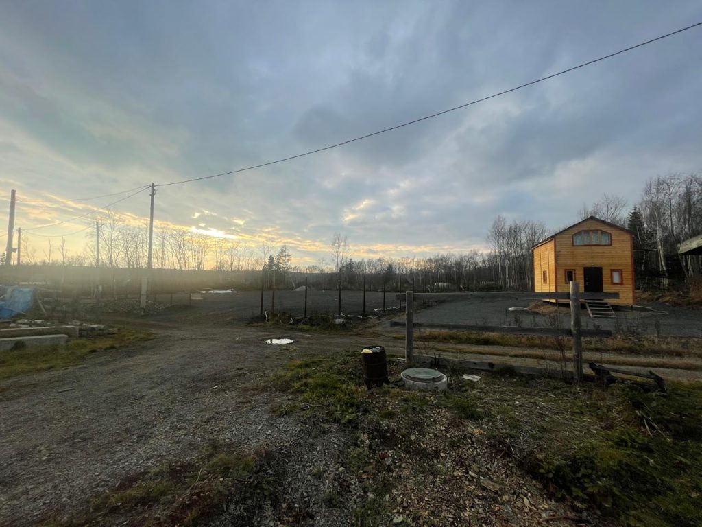 Продам дом с земельным участком