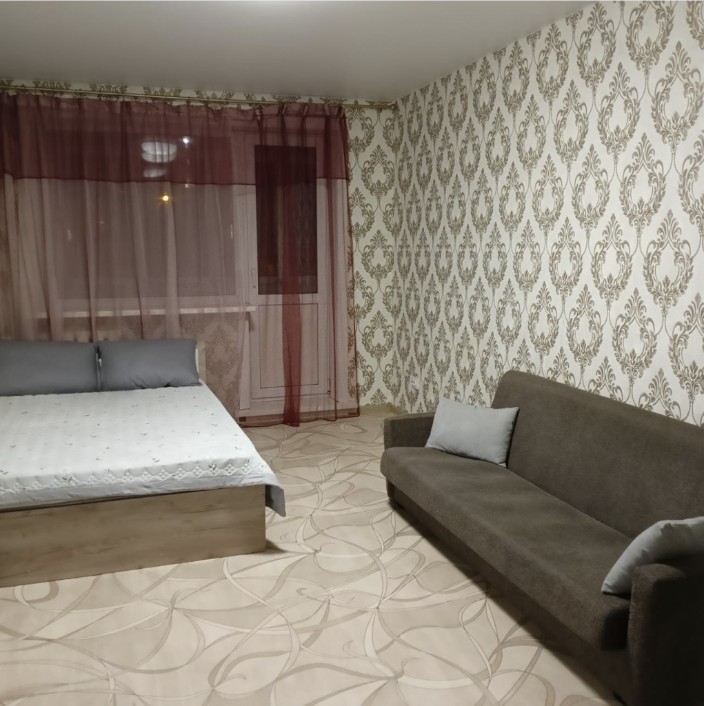 Сдаётся уютная двухкомнатная квартира посуточно в самом центре города!