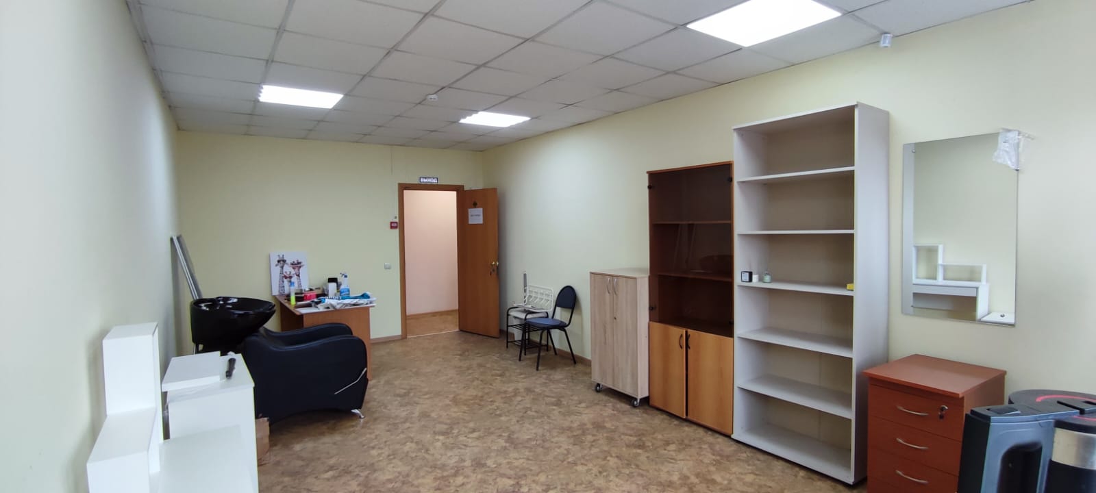 сдаются светлые просторные кабинеты с мокрой точкой