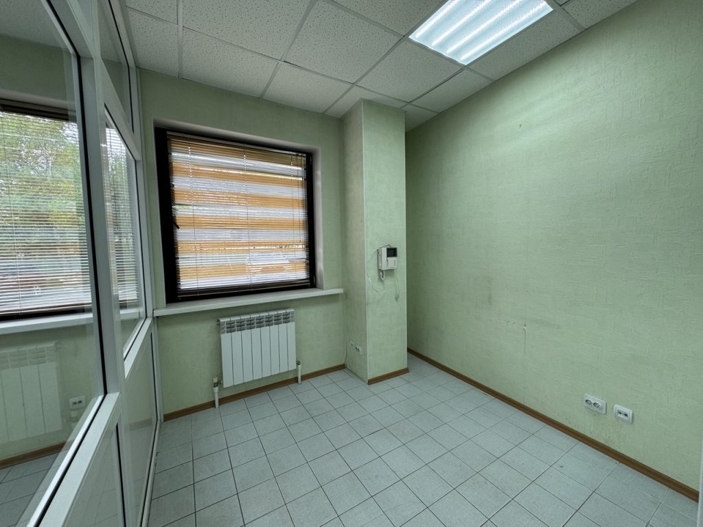 Просторное, солнечное помещение для успешного бизнеса!