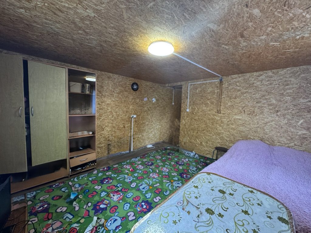 Участок с лесом