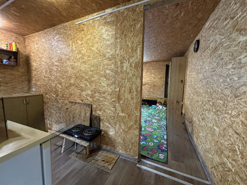 Участок с лесом